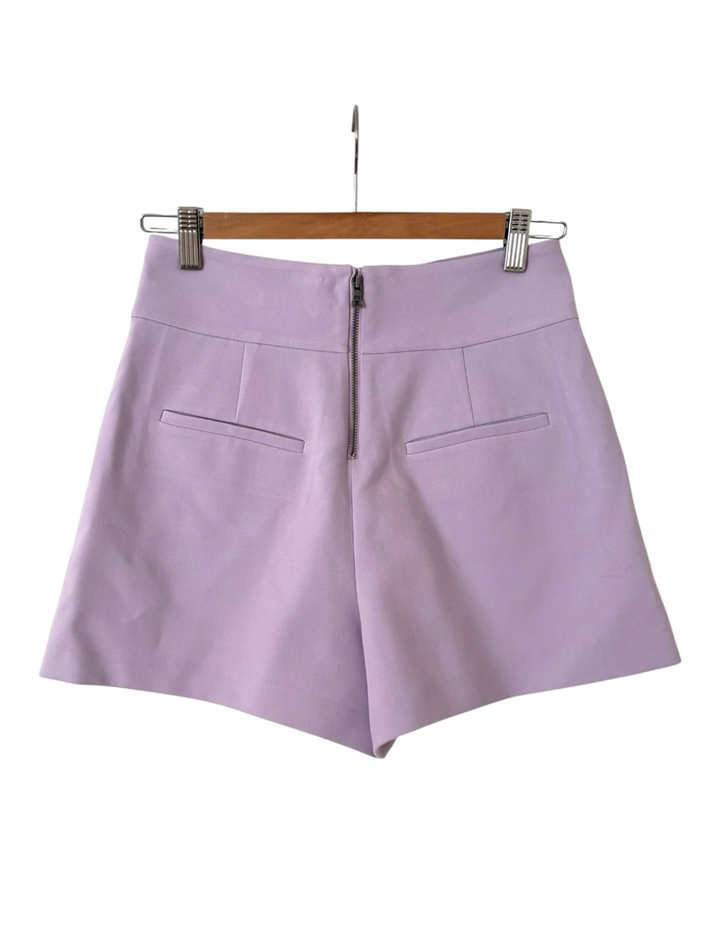 Alice + Olivia Lavender Donald High Rise Shorts - Picture 3 of 4